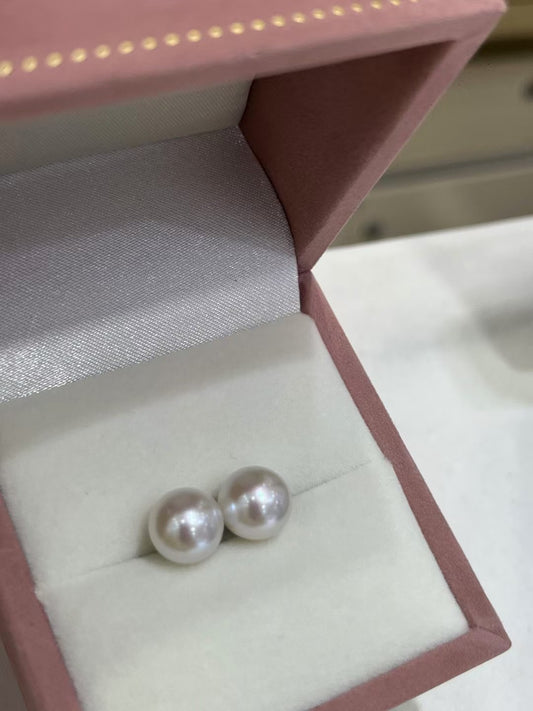 8mm White South Sea Pearls in 18K Gold